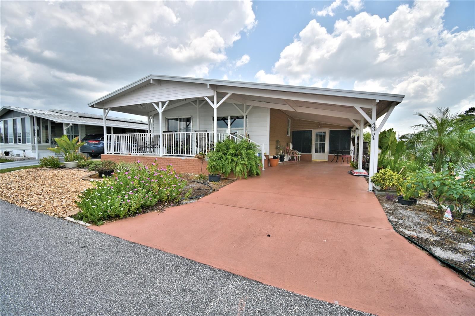 OAKWOOD ESTATES - Residential