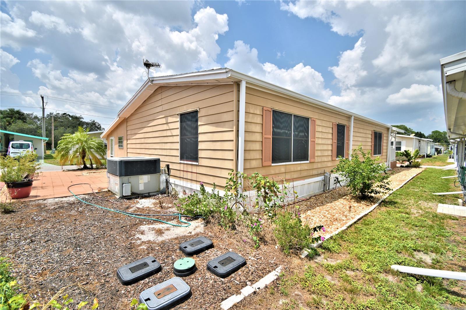 OAKWOOD ESTATES - Residential