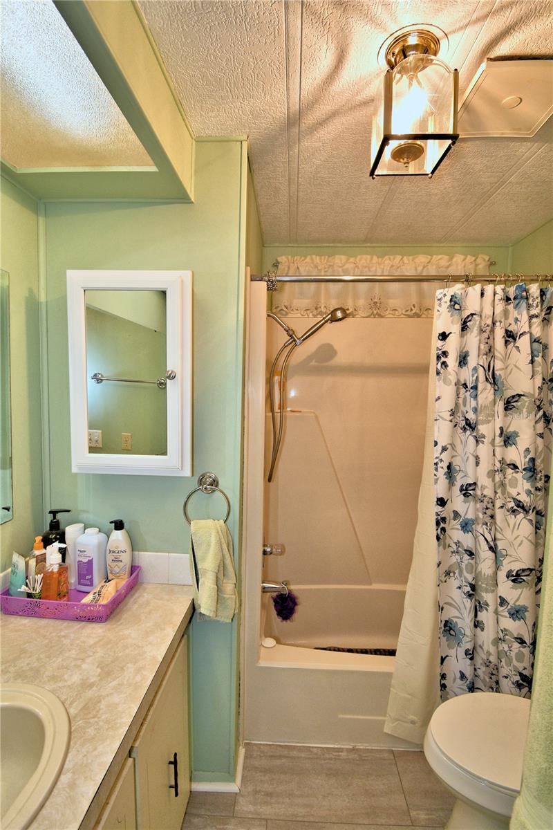 OAKWOOD ESTATES - Residential