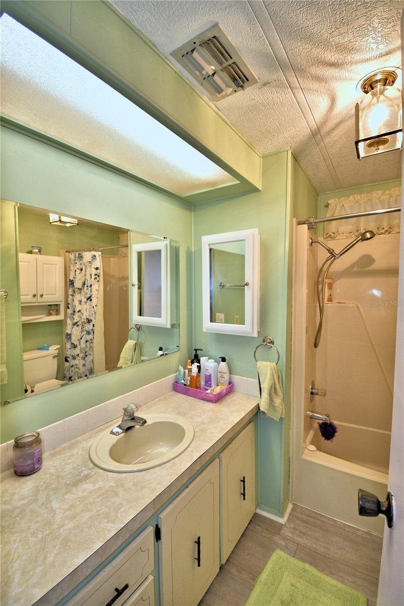 OAKWOOD ESTATES - Residential