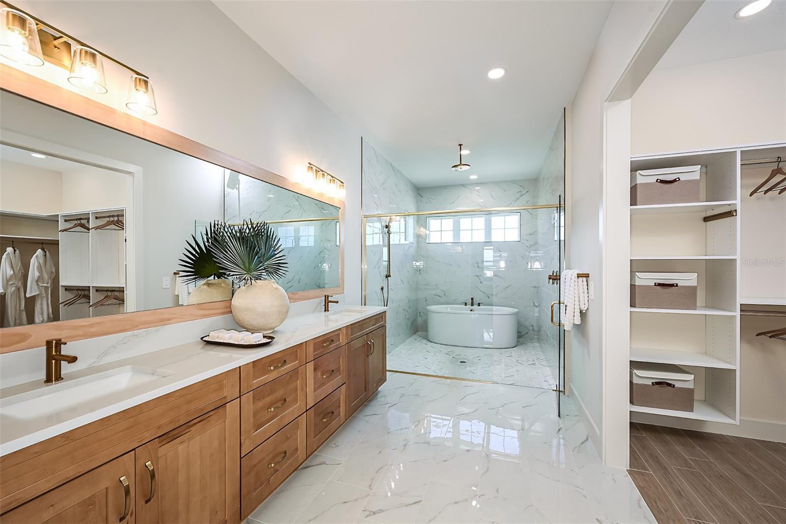 PALMERA AT WELLEN PARK - Residential