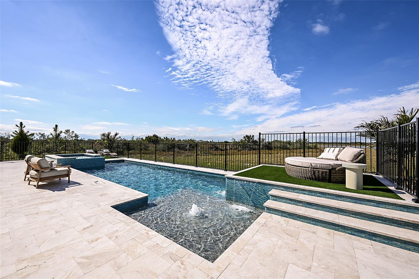 PALMERA AT WELLEN PARK - Residential