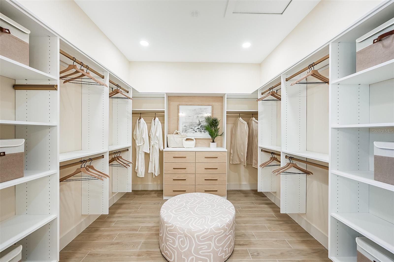 PALMERA AT WELLEN PARK - Residential