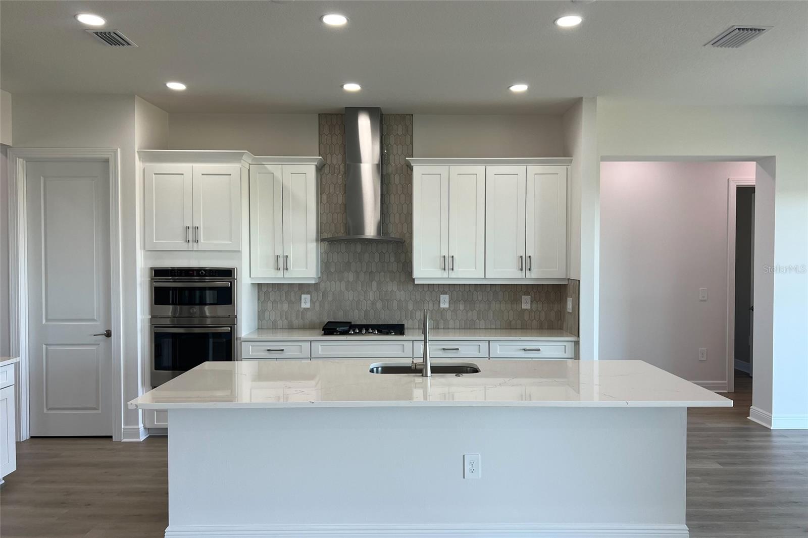 PALMERA AT WELLEN PARK - Residential