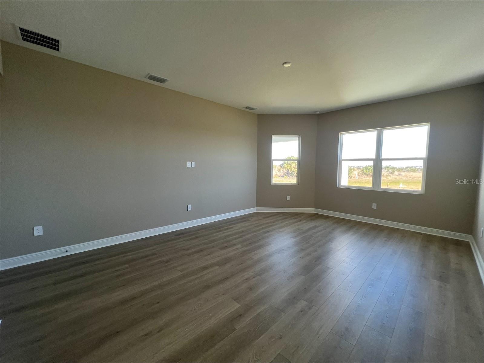 PALMERA AT WELLEN PARK - Residential