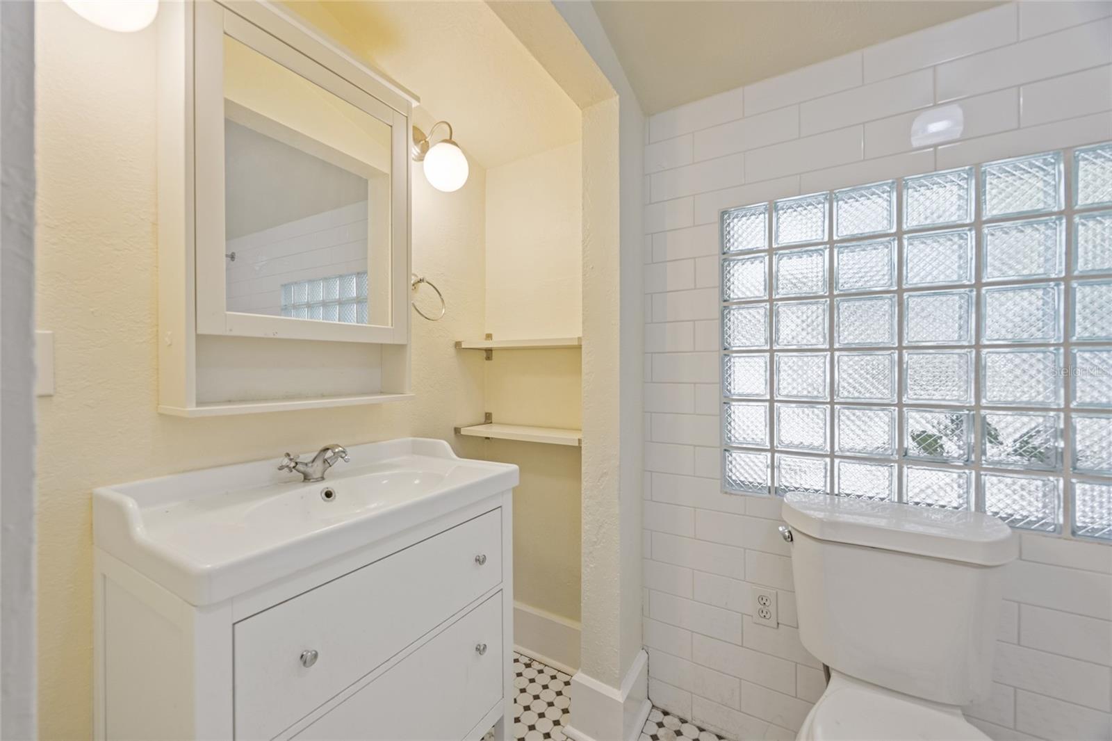 KINYON & WOODS ADD - Residential Income