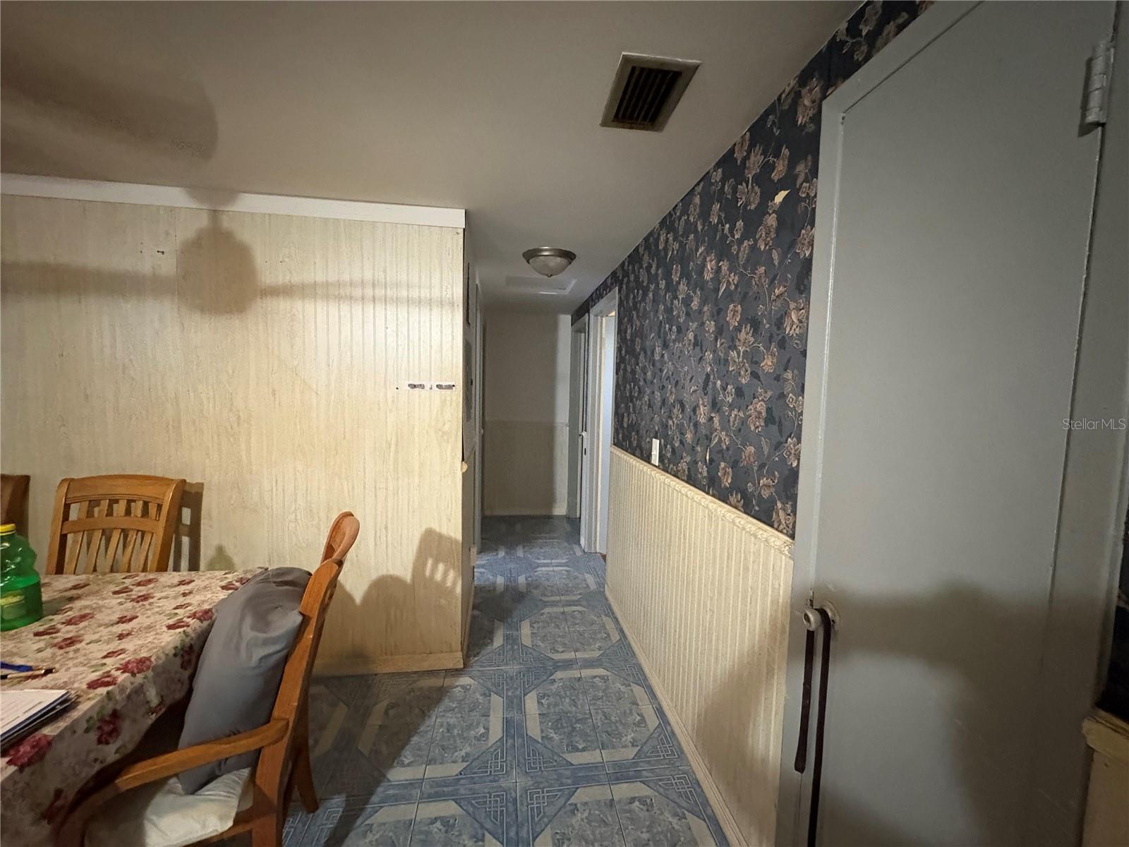 6513 RUNNINGWOODS DRIVE