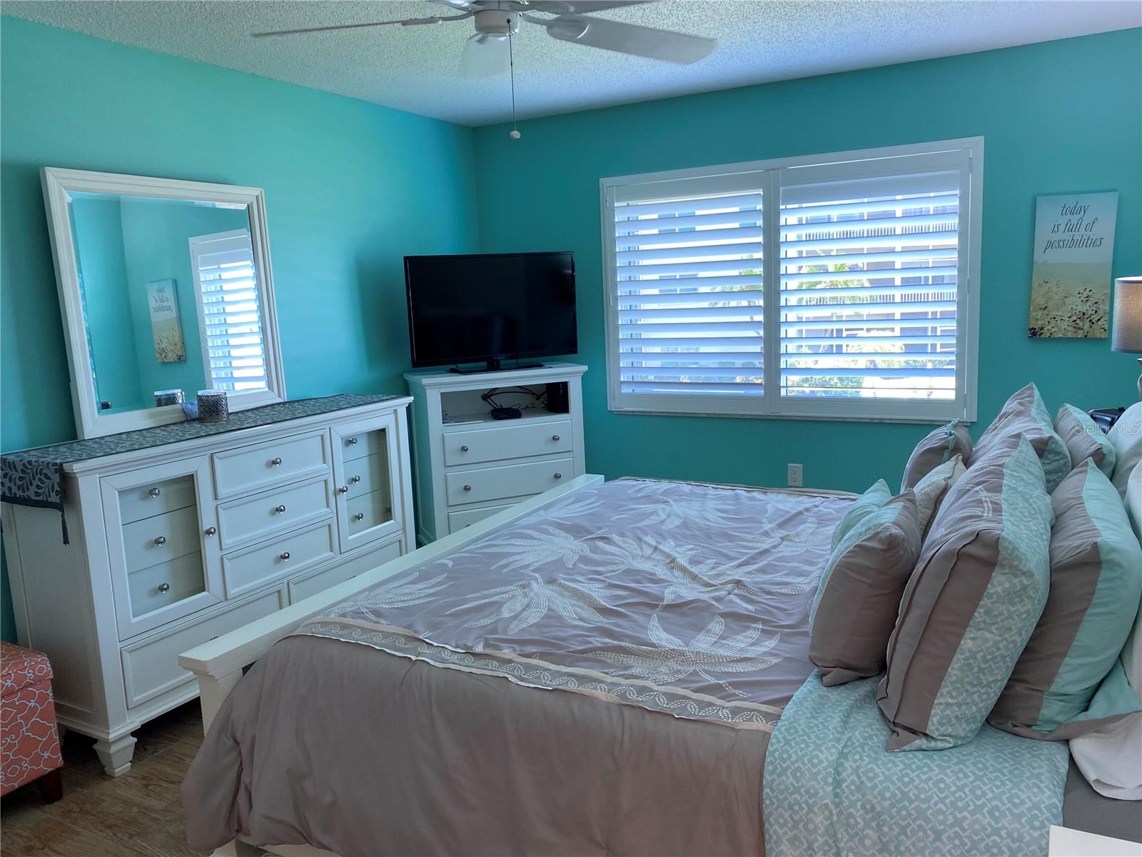 RIVER OAKS APTS SEC A - Residential Lease