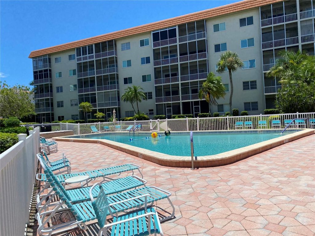 Photo of 1600 1st Avenue W #206A, Bradenton, FL 34205 (MLS # A4667143)