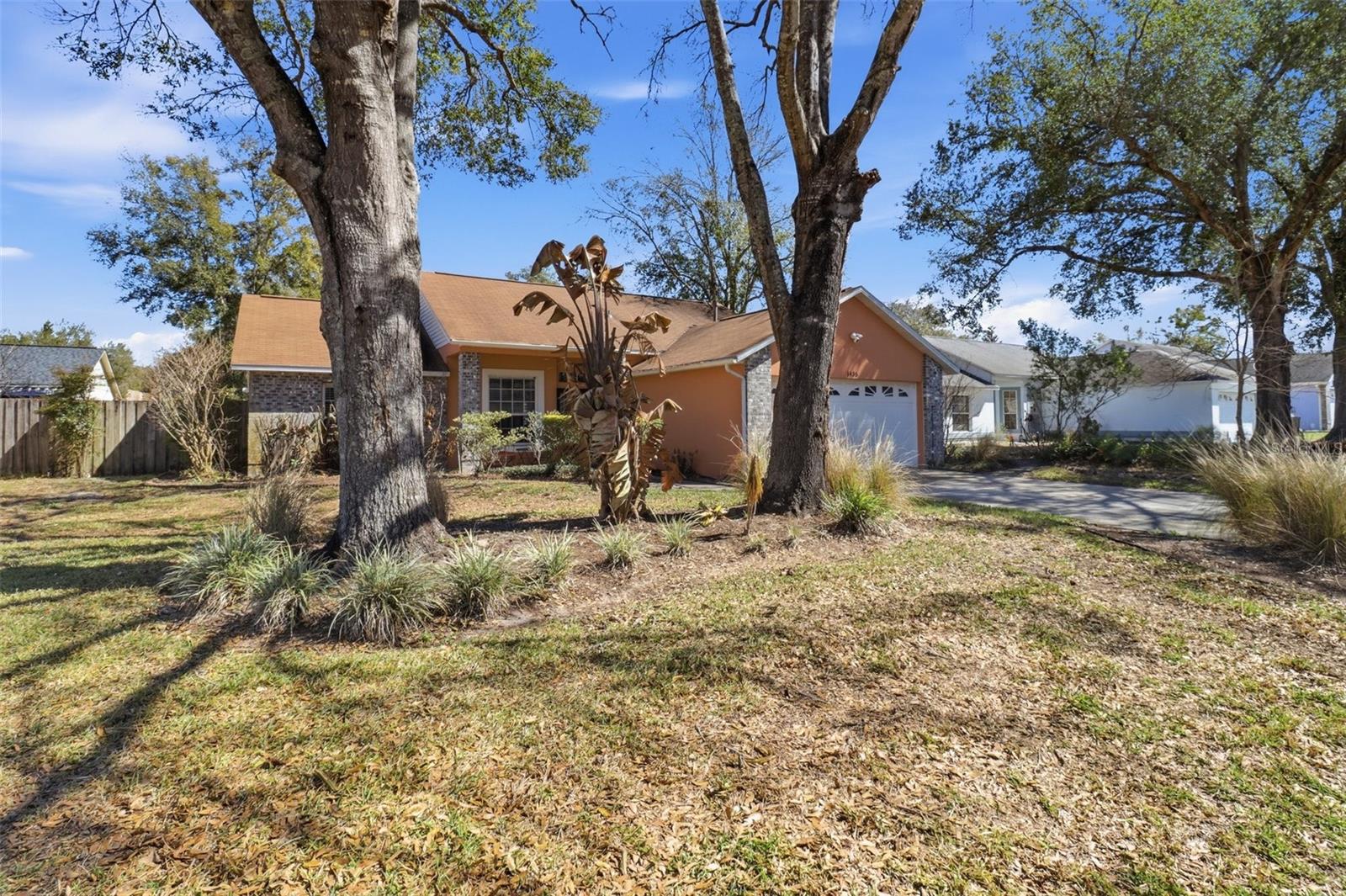 HEATHER GLEN - Residential