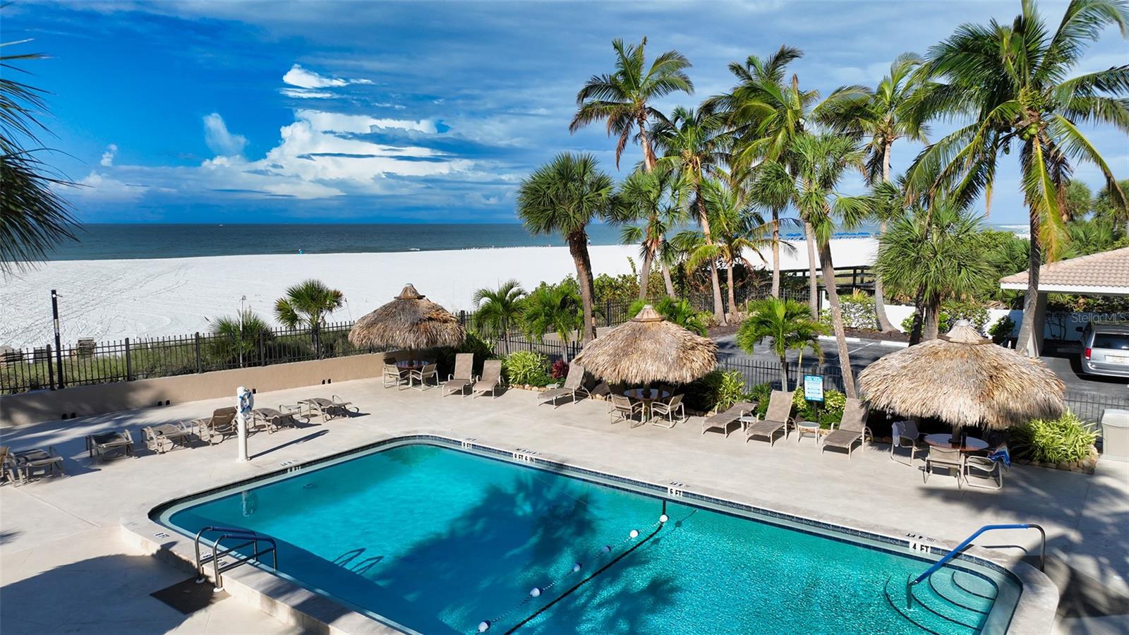 LIDO BEACH CLUB - Residential