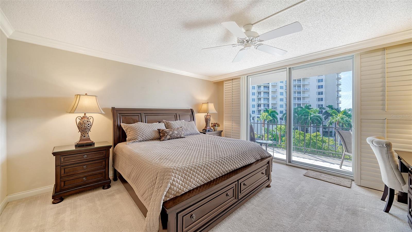 LIDO BEACH CLUB - Residential