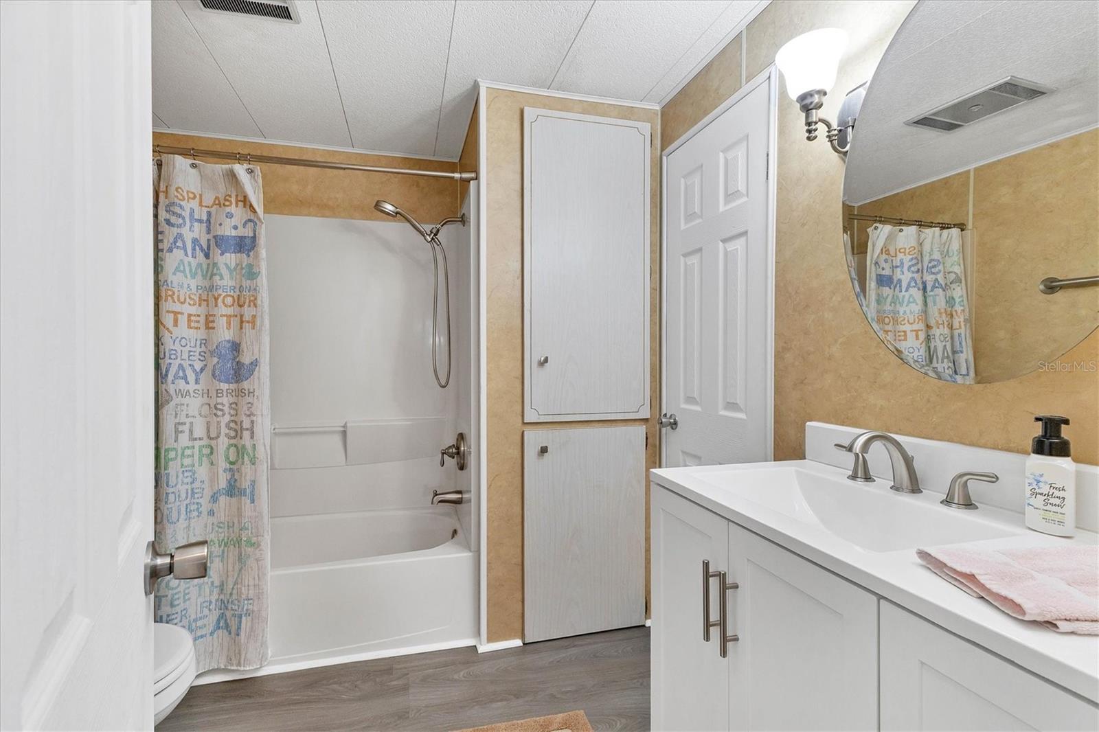 TIDEVUE ESTATES FIRST ADD - Residential