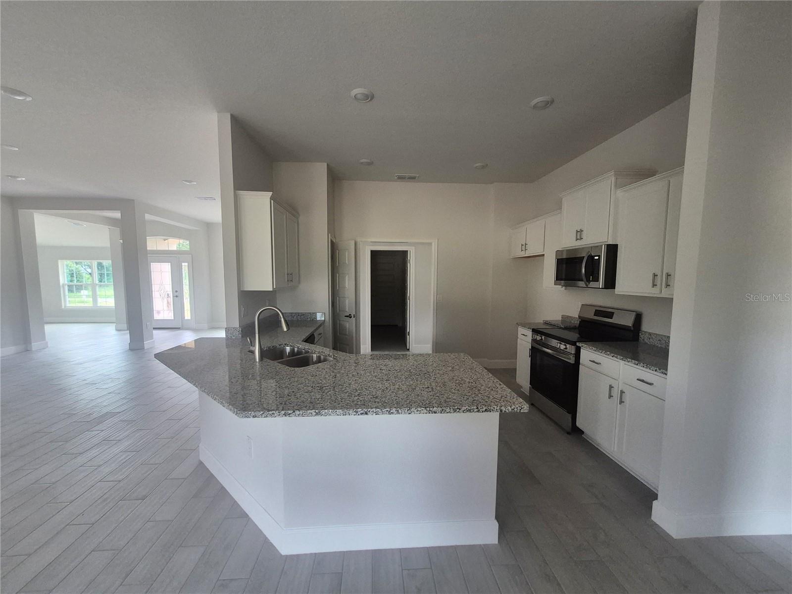 HILL COUNTRY ESTATES - Residential