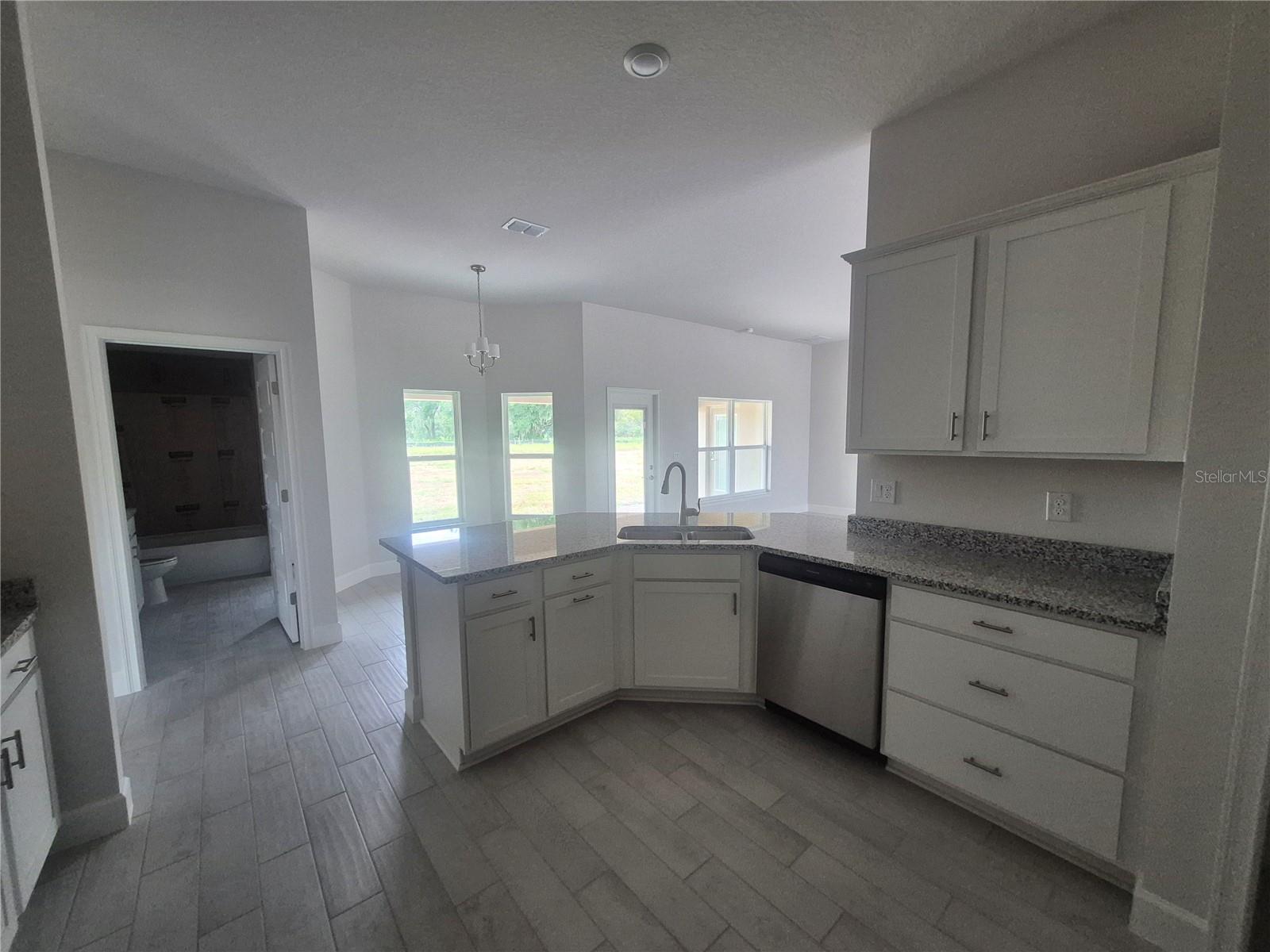 HILL COUNTRY ESTATES - Residential
