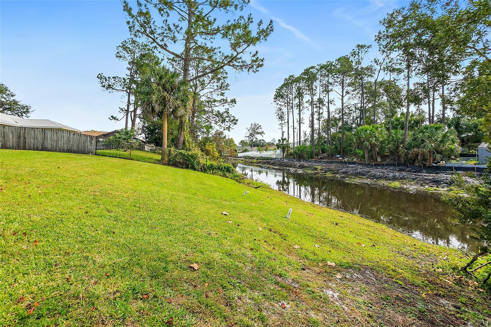 LEHIGH WOODS - Residential