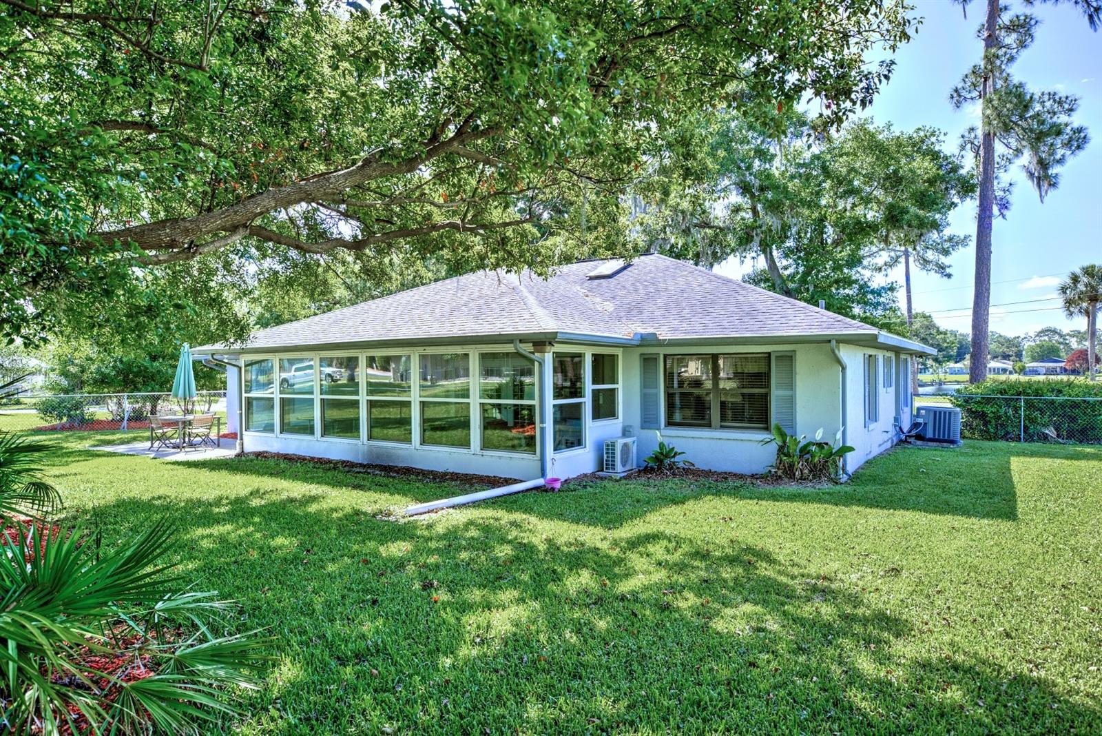 GOLF HAMMOCK - Residential