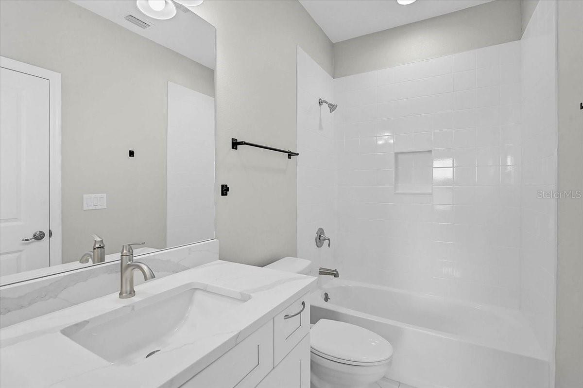 ARBOR LAKES ON PALMER RANCH - Residential