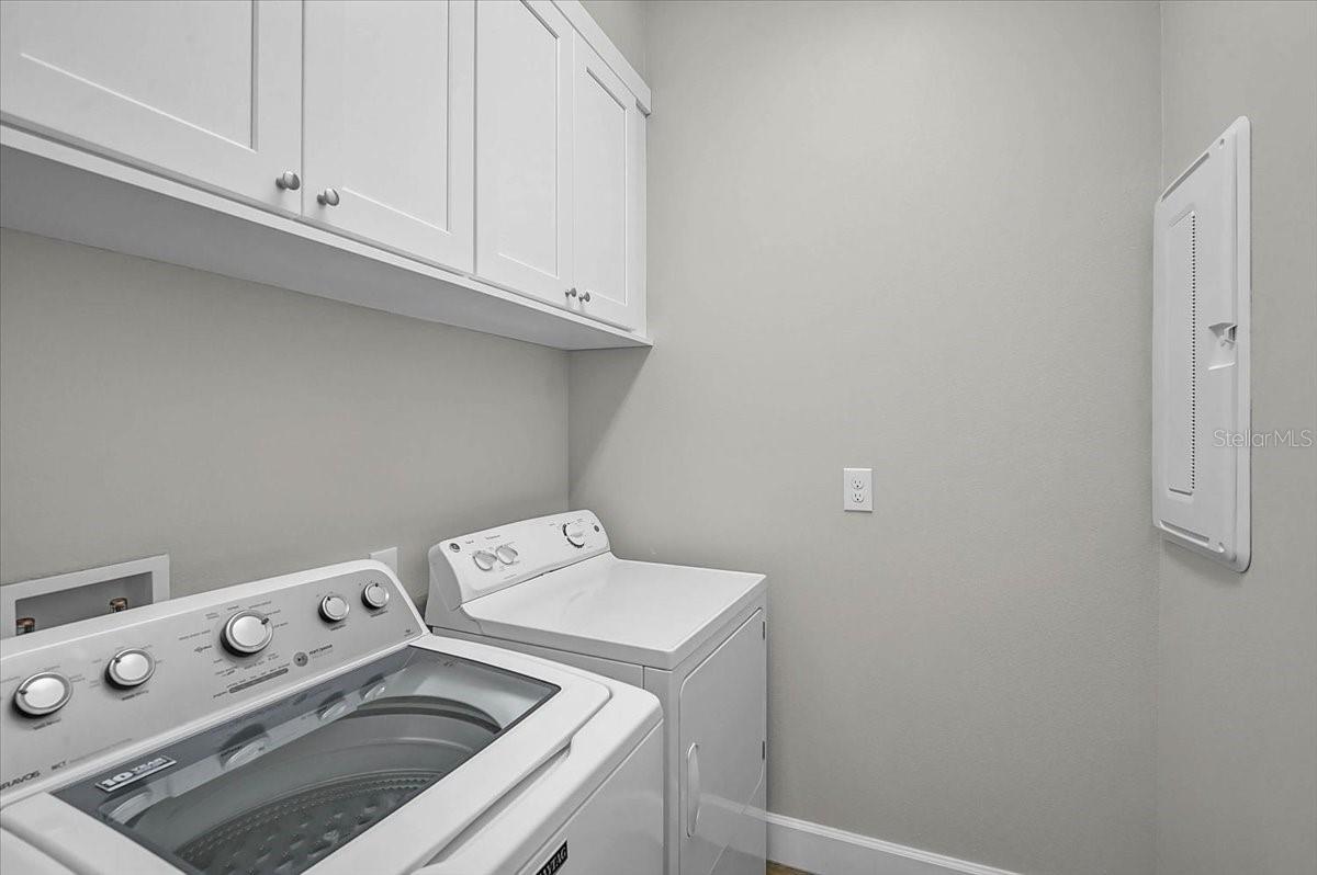 ARBOR LAKES ON PALMER RANCH - Residential