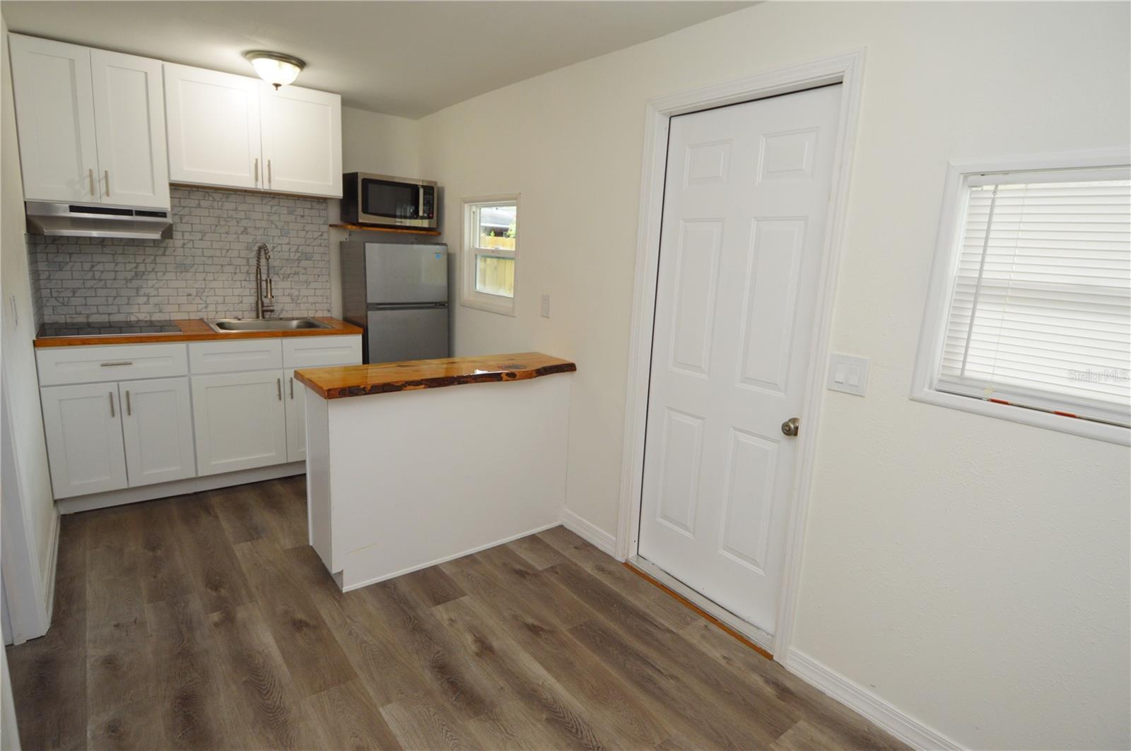 GOLFLAND OF TAMPAS NORTH SIDE - Residential Lease