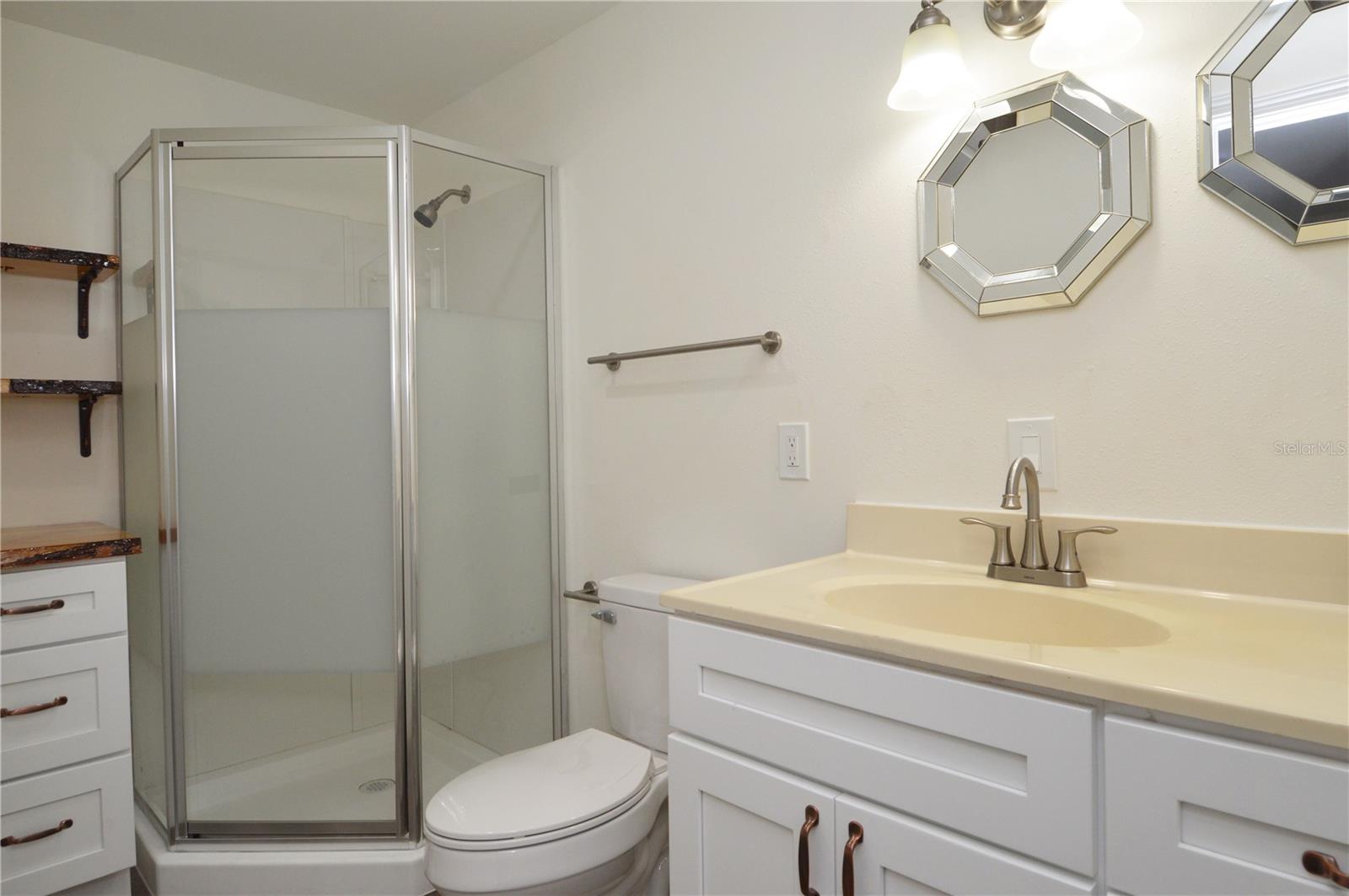 GOLFLAND OF TAMPAS NORTH SIDE - Residential Lease