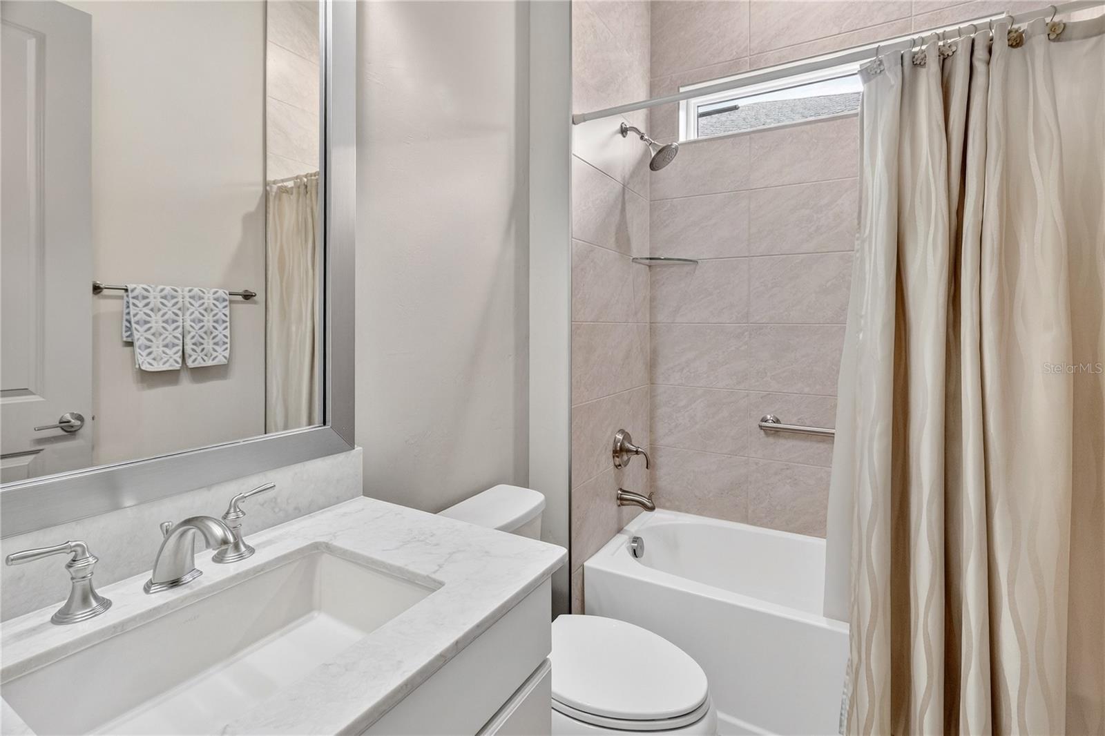 OAKMONT - Residential