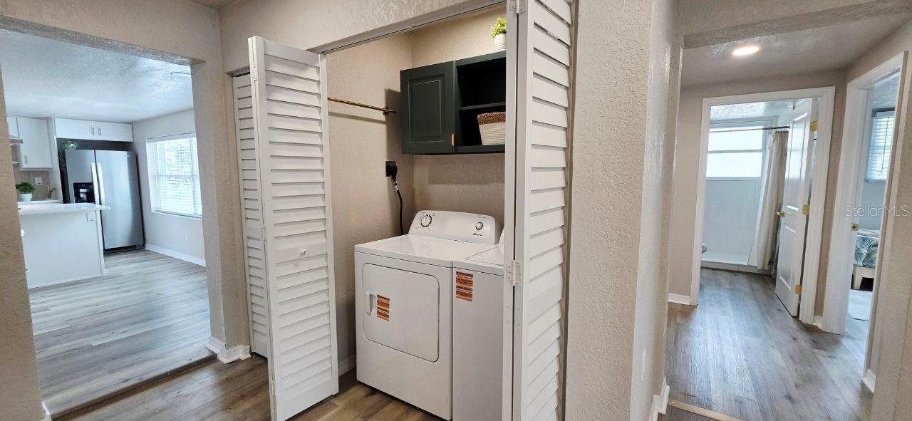 CRESTWOOD - Residential