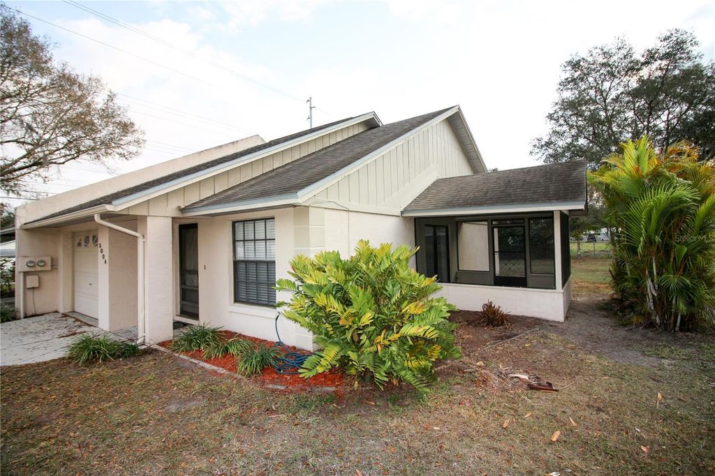Photo of 5004 Fairfield Drive, Lakeland, FL 33811 (MLS # L4958531)