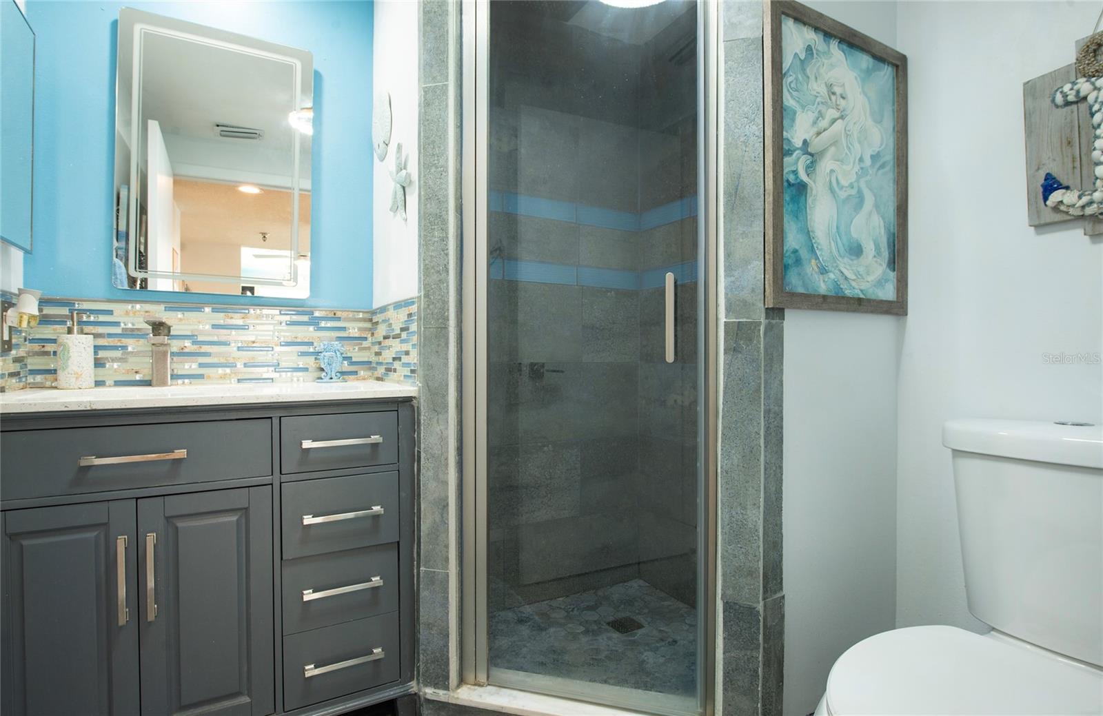 HARBOURSIDE CONDO - Residential