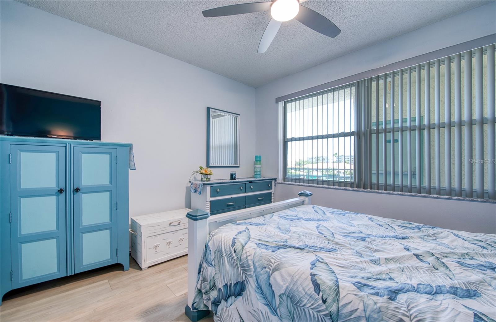 HARBOURSIDE CONDO - Residential