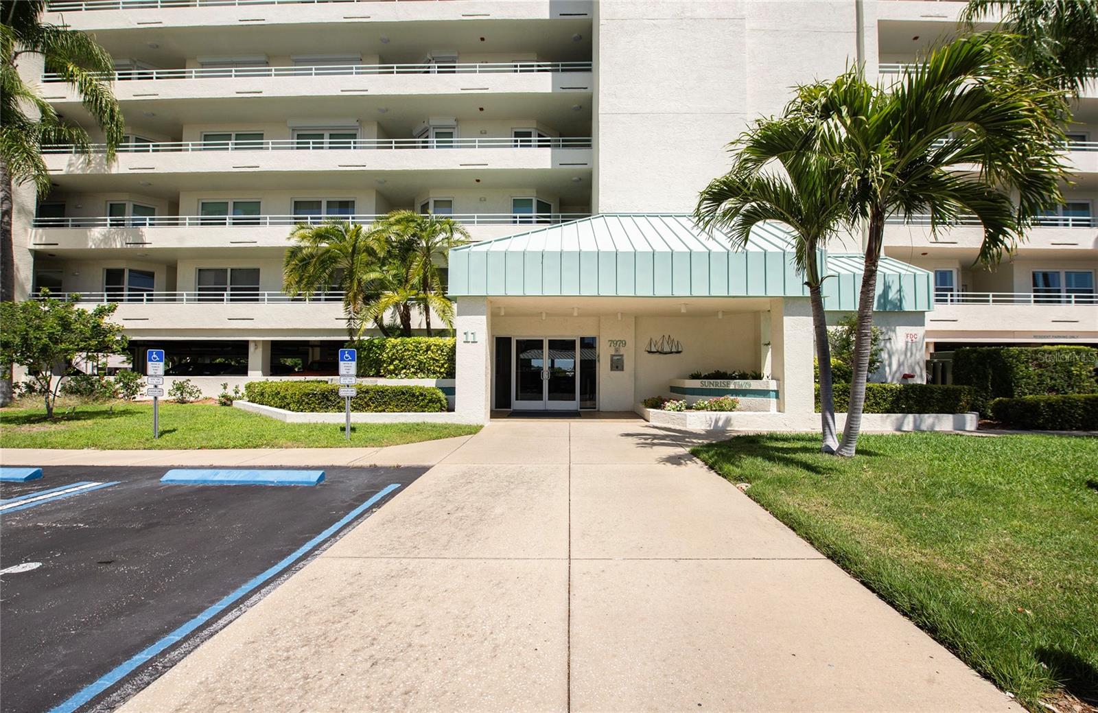 HARBOURSIDE CONDO - Residential