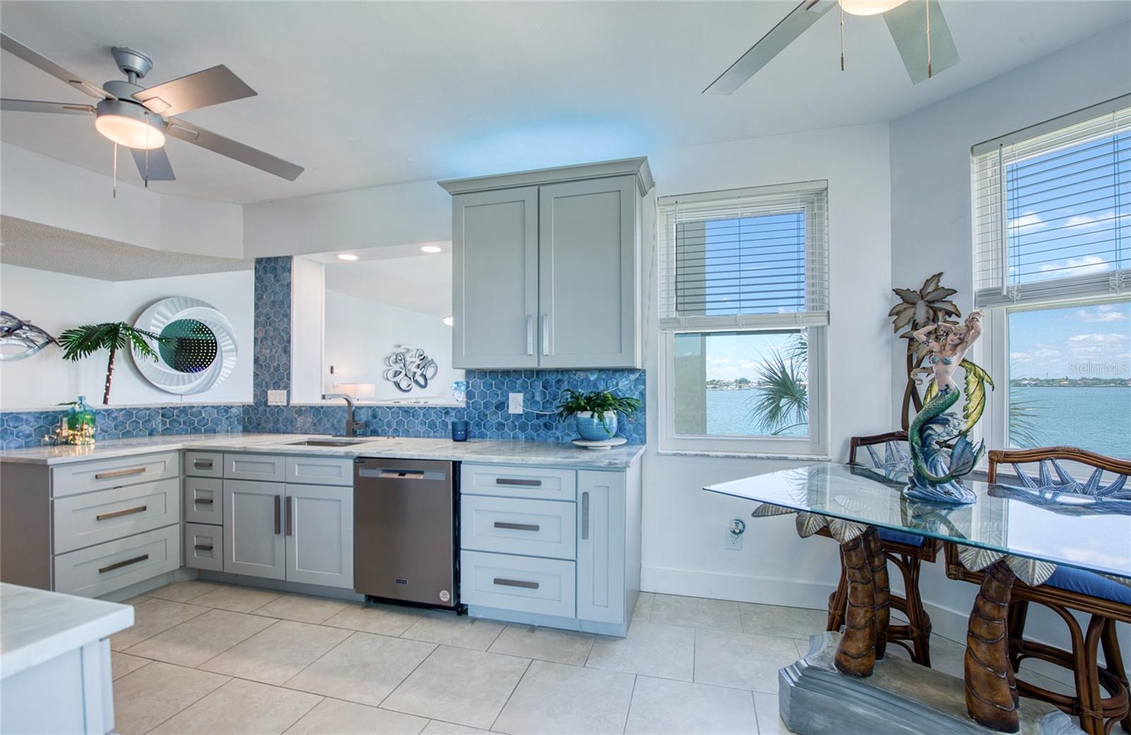 HARBOURSIDE CONDO - Residential
