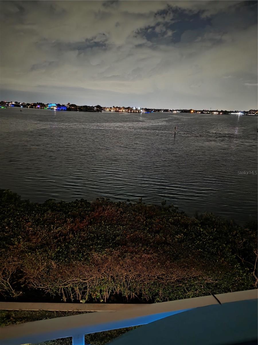 HARBOURSIDE CONDO - Residential