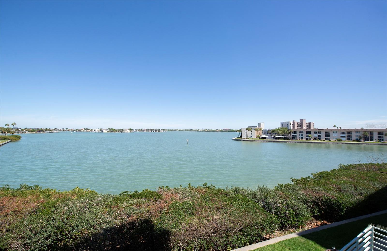 HARBOURSIDE CONDO - Residential