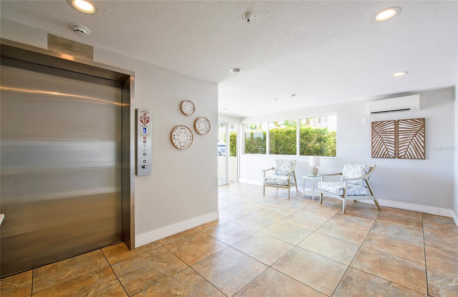 HARBOURSIDE CONDO - Residential