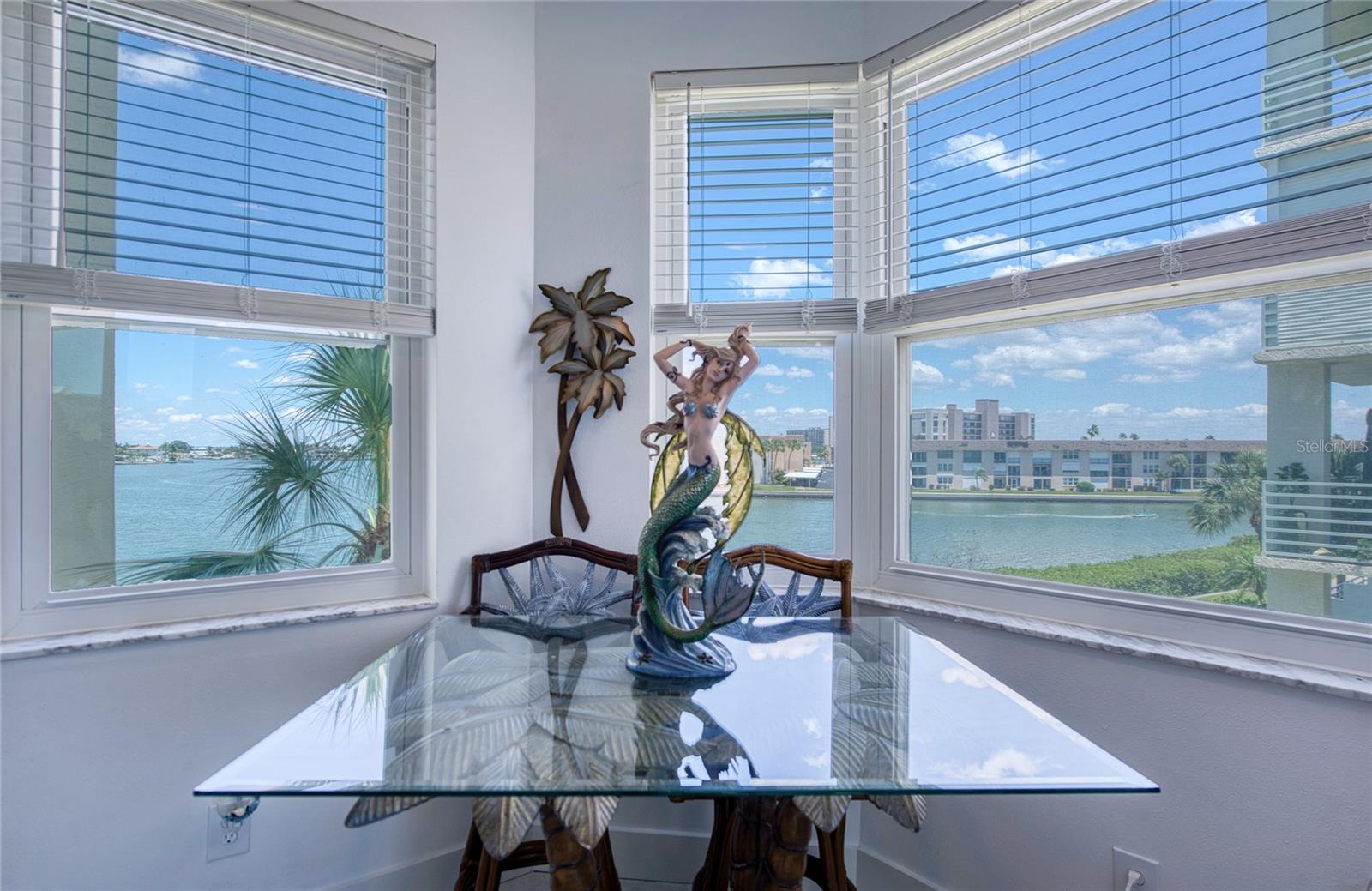 HARBOURSIDE CONDO - Residential