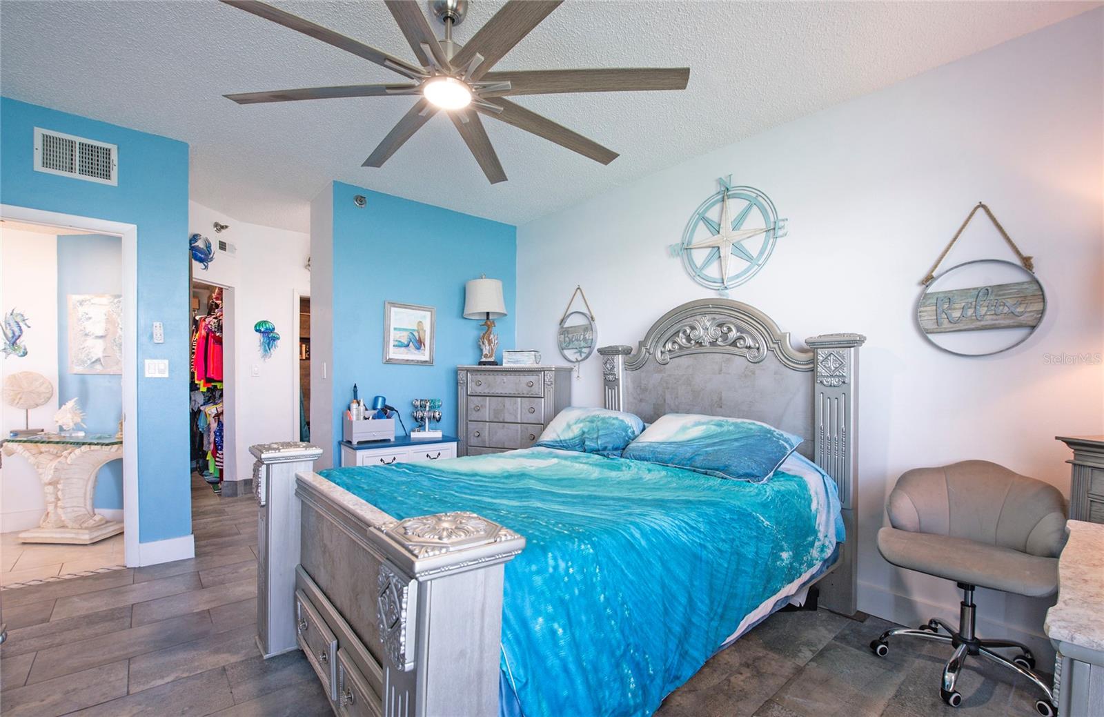 HARBOURSIDE CONDO - Residential