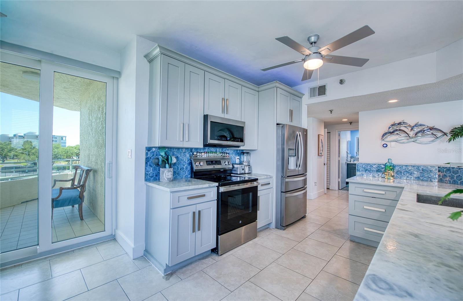 HARBOURSIDE CONDO - Residential
