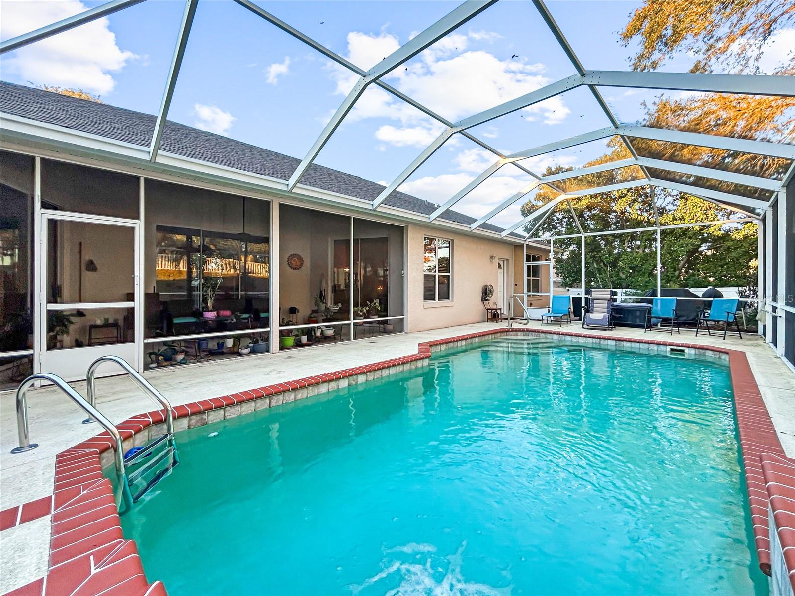 LAUREL RIDGE 02 - Residential