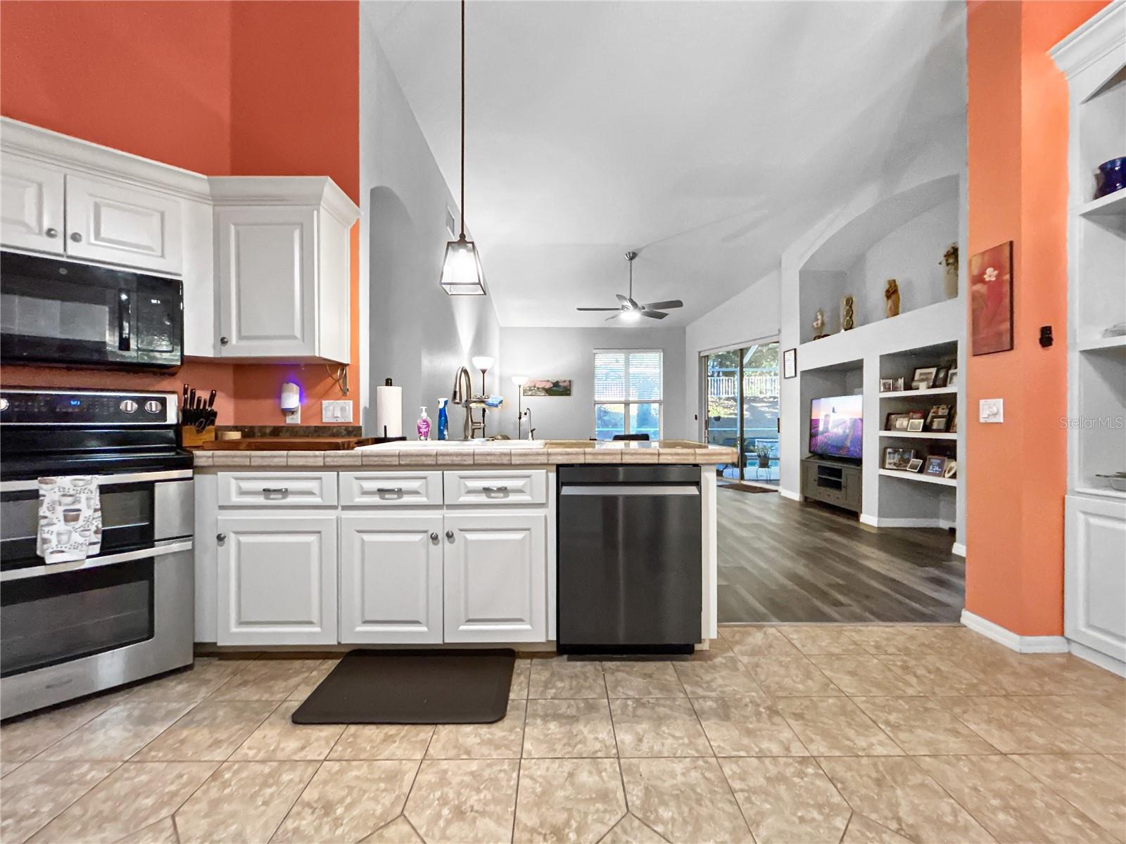 LAUREL RIDGE 02 - Residential