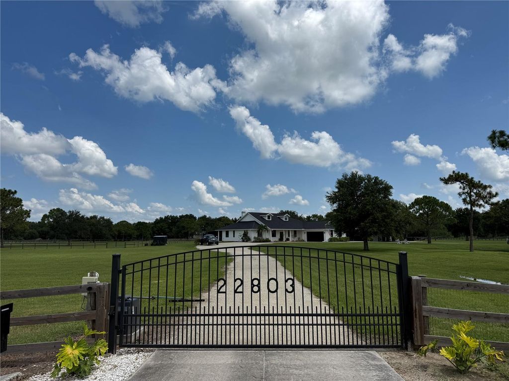 Photo of 22803 67th Avenue E, Bradenton, FL 34211 (MLS # A4651835)