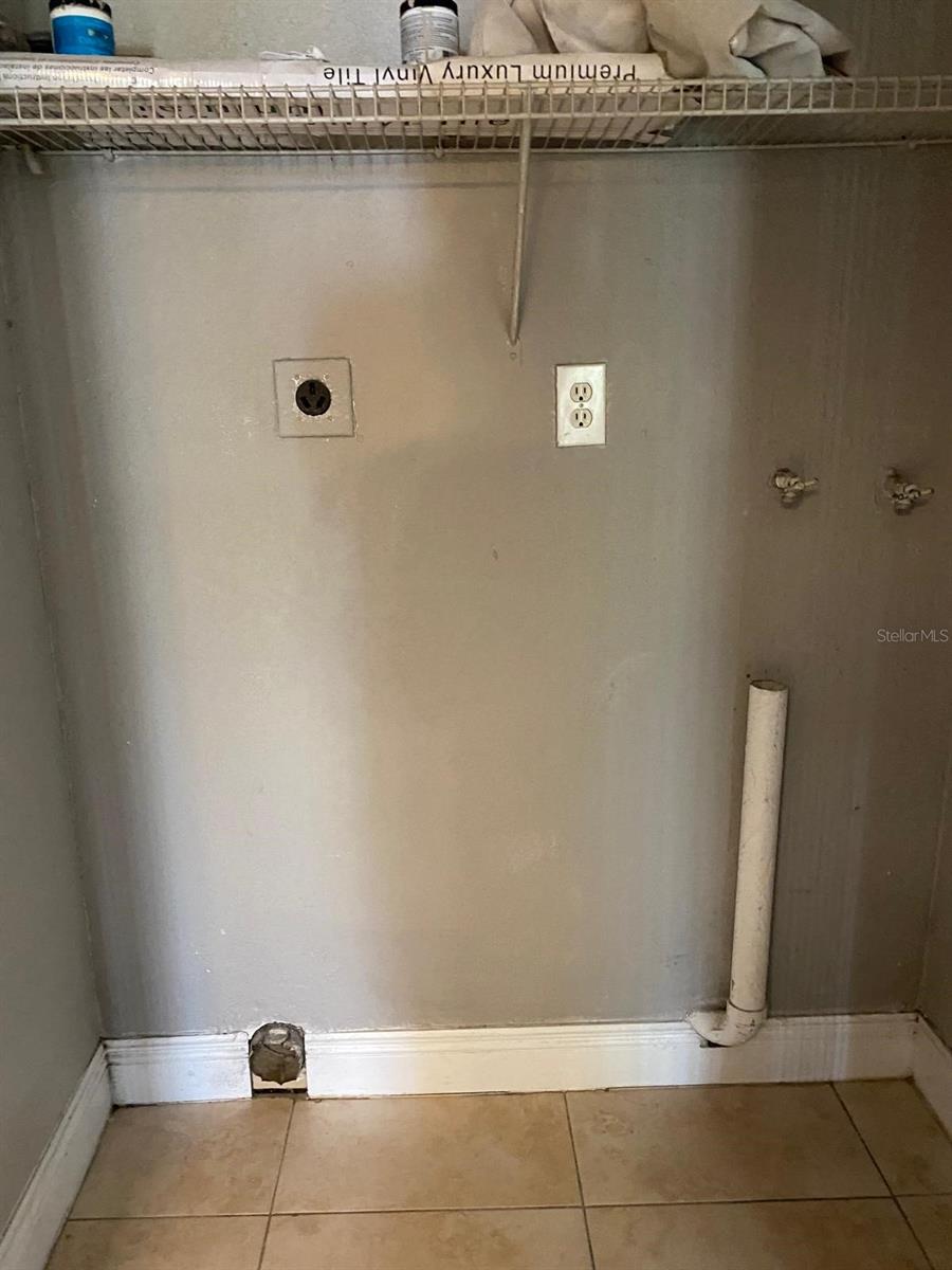 MILLENNIUM PALMS - Residential Lease