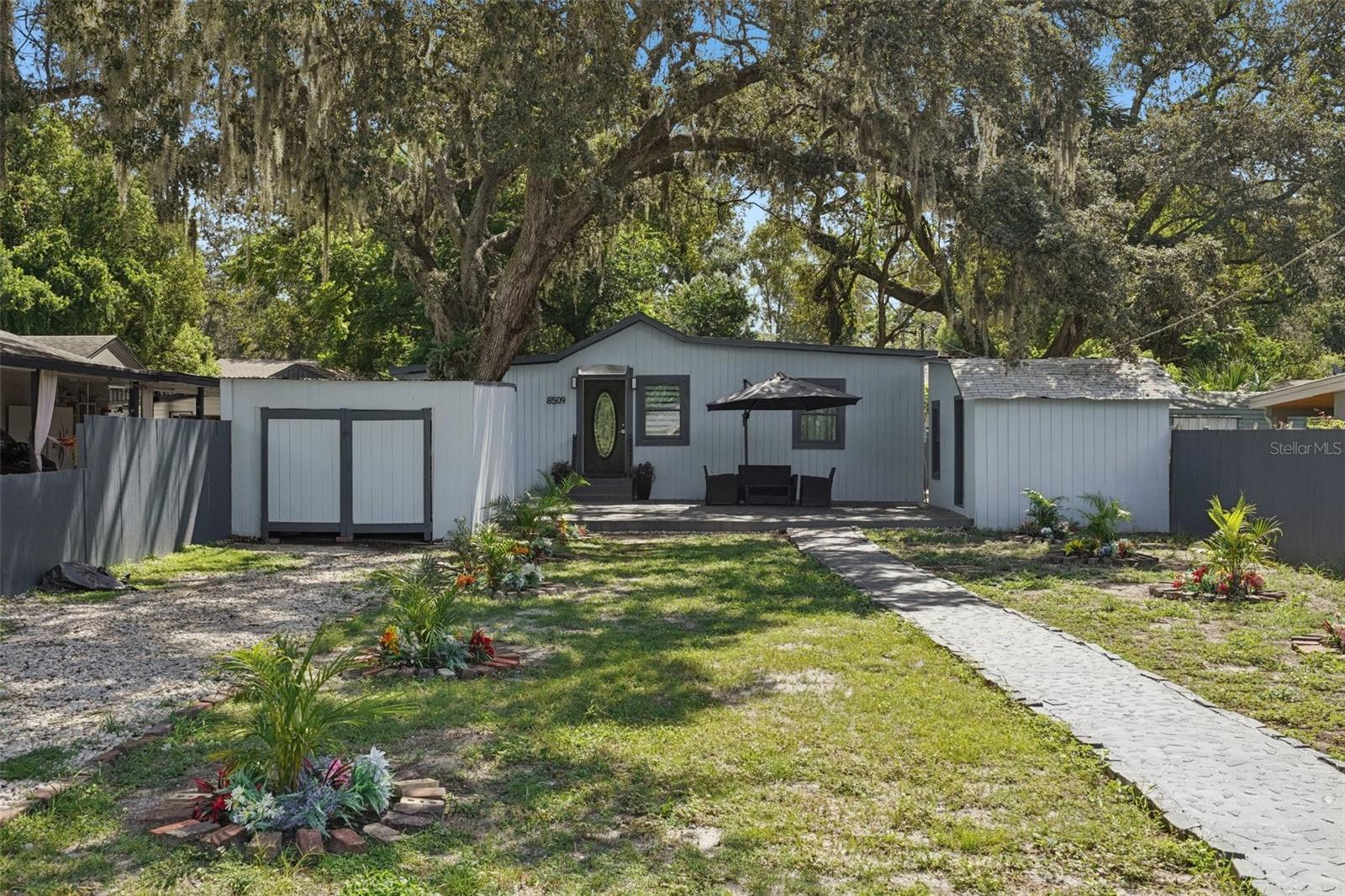 8509 N HAMNER AVENUE