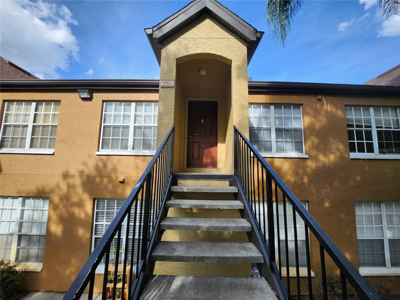 his Great 1/1 condo is located in the gated community of Azur at Metrowest. The condo is situated on the second floor and is easily accessible by a walk-up staircase. The location is ideal, as it's just minutes away from many Central Florida attractions, major restaurants, shopping centers, and highways. This condo is move-in ready and available for occupancy right away, so don't wait any longer to schedule your private tour. Call us today to see this amazing property in person and experience the lifestyle that awaits you at Azur at Metrowest.