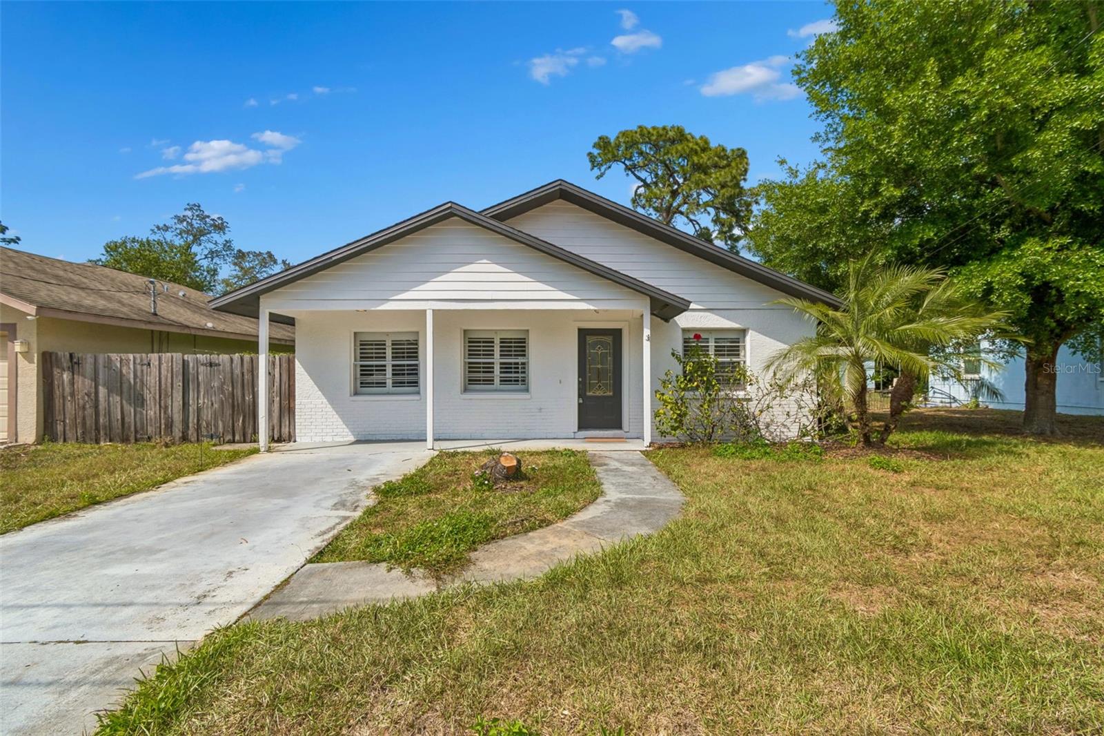 YOUNGS SUB DE LUXE - Residential