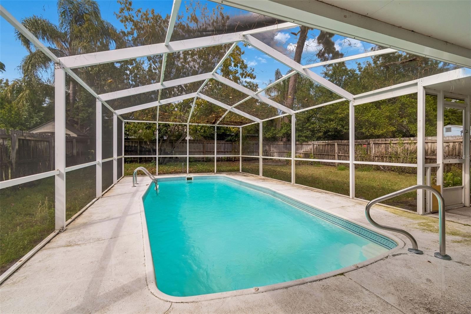 YOUNGS SUB DE LUXE - Residential