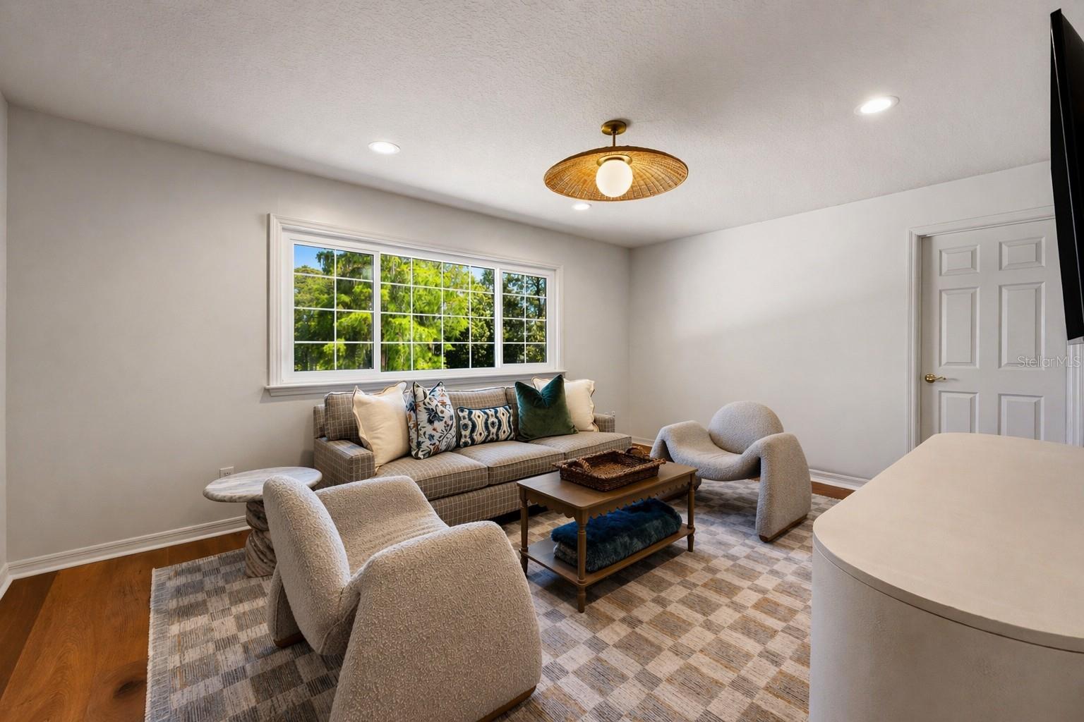 KEYSTONE CROSSINGS - Residential