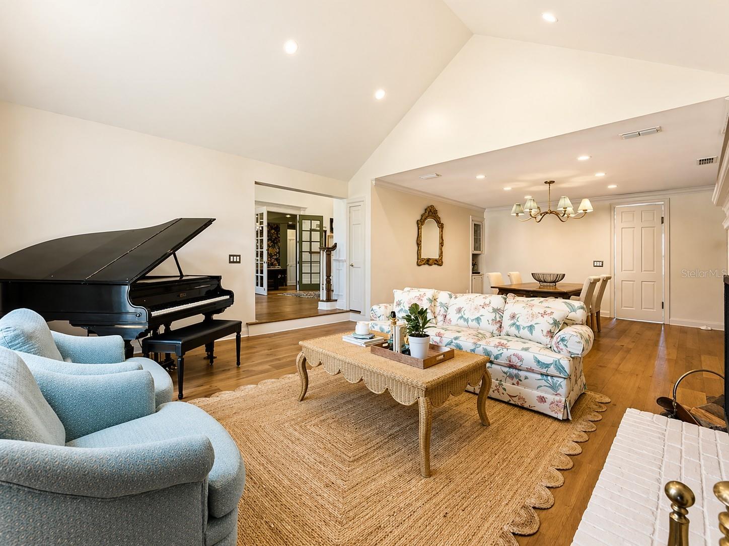 KEYSTONE CROSSINGS - Residential