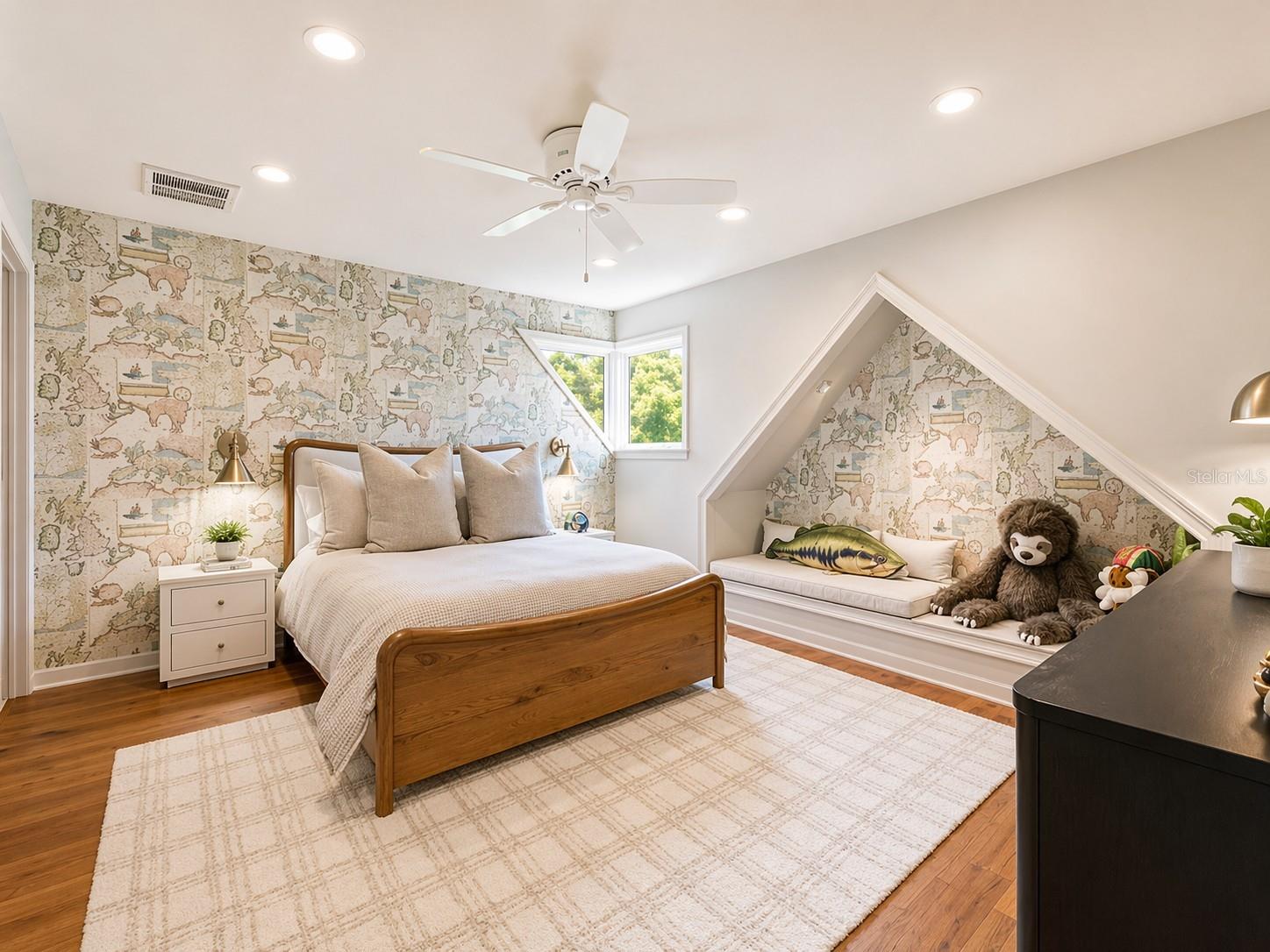 KEYSTONE CROSSINGS - Residential