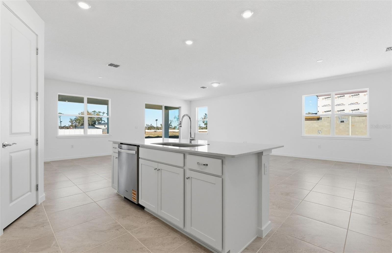 8132 SW 44TH COURT ROAD